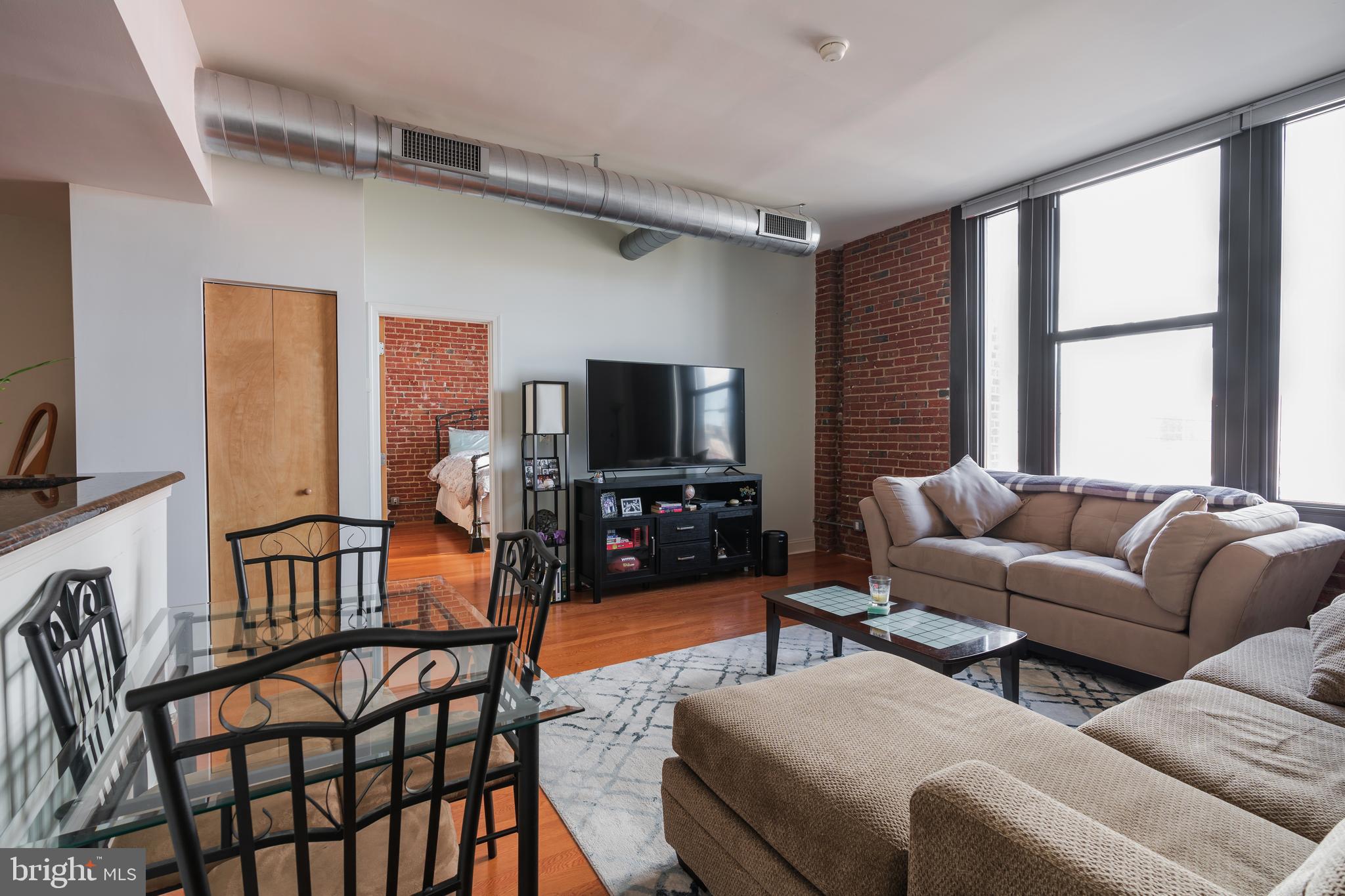 AVENUE OF THE ARTS - Residential
