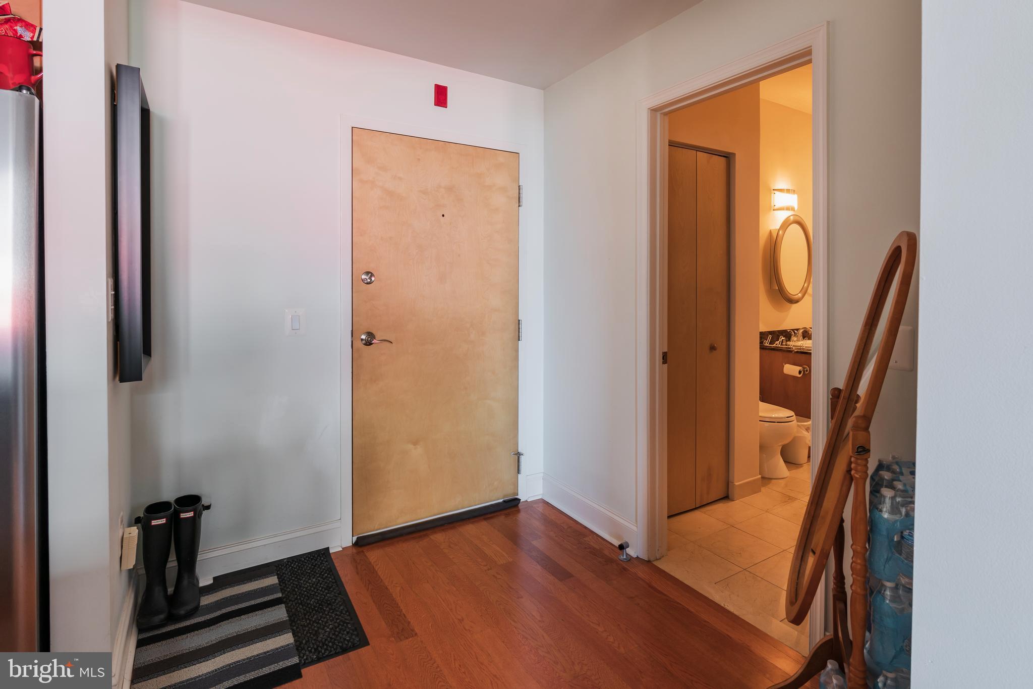 AVENUE OF THE ARTS - Residential