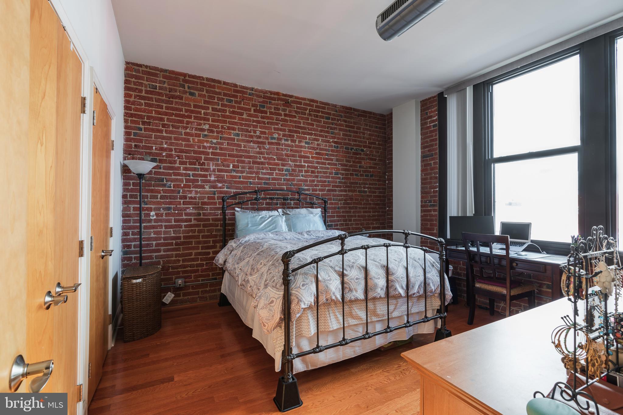 AVENUE OF THE ARTS - Residential