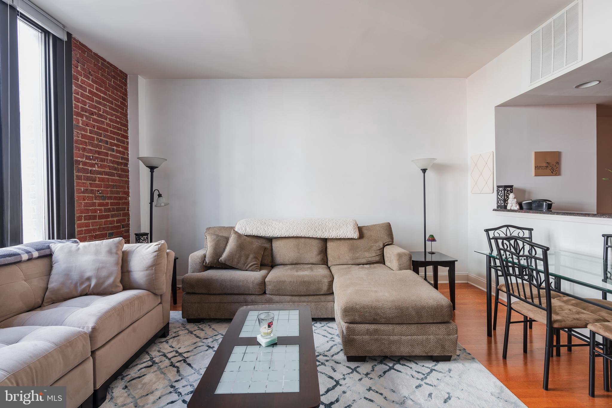 AVENUE OF THE ARTS - Residential