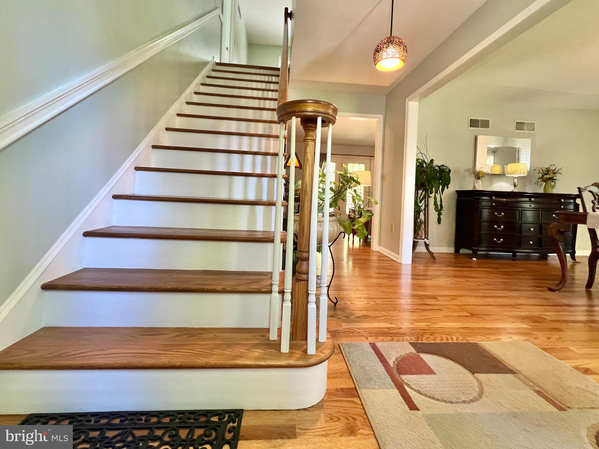 STONELEIGH - Residential