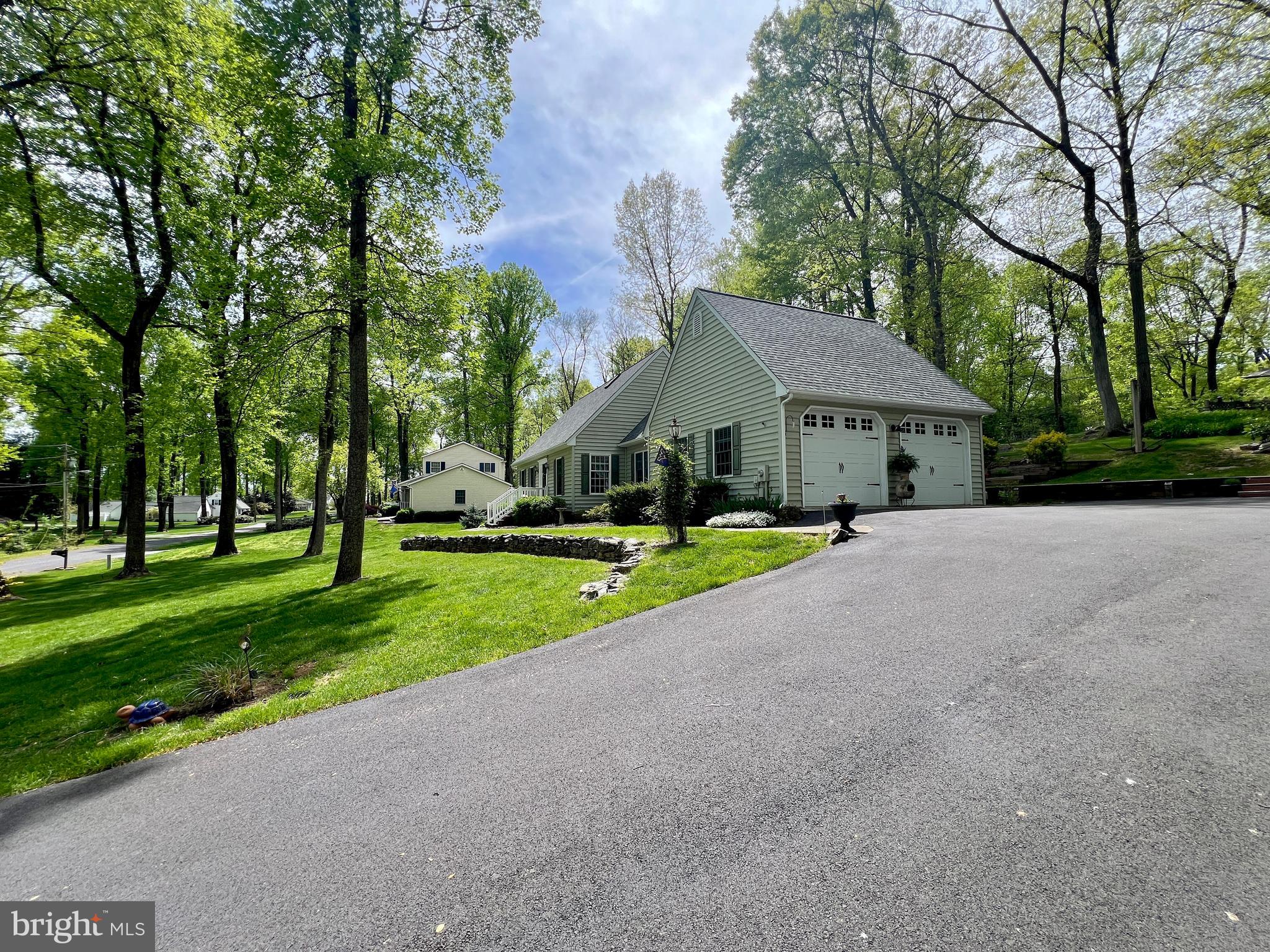 STONELEIGH - Residential