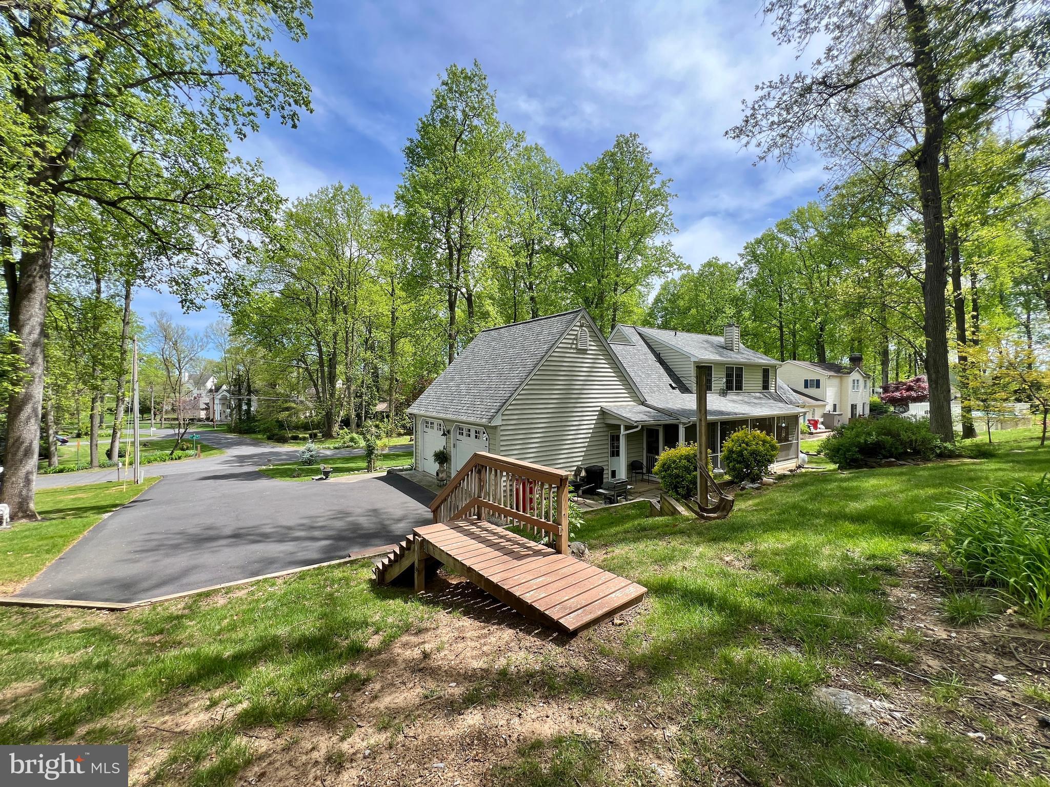 STONELEIGH - Residential