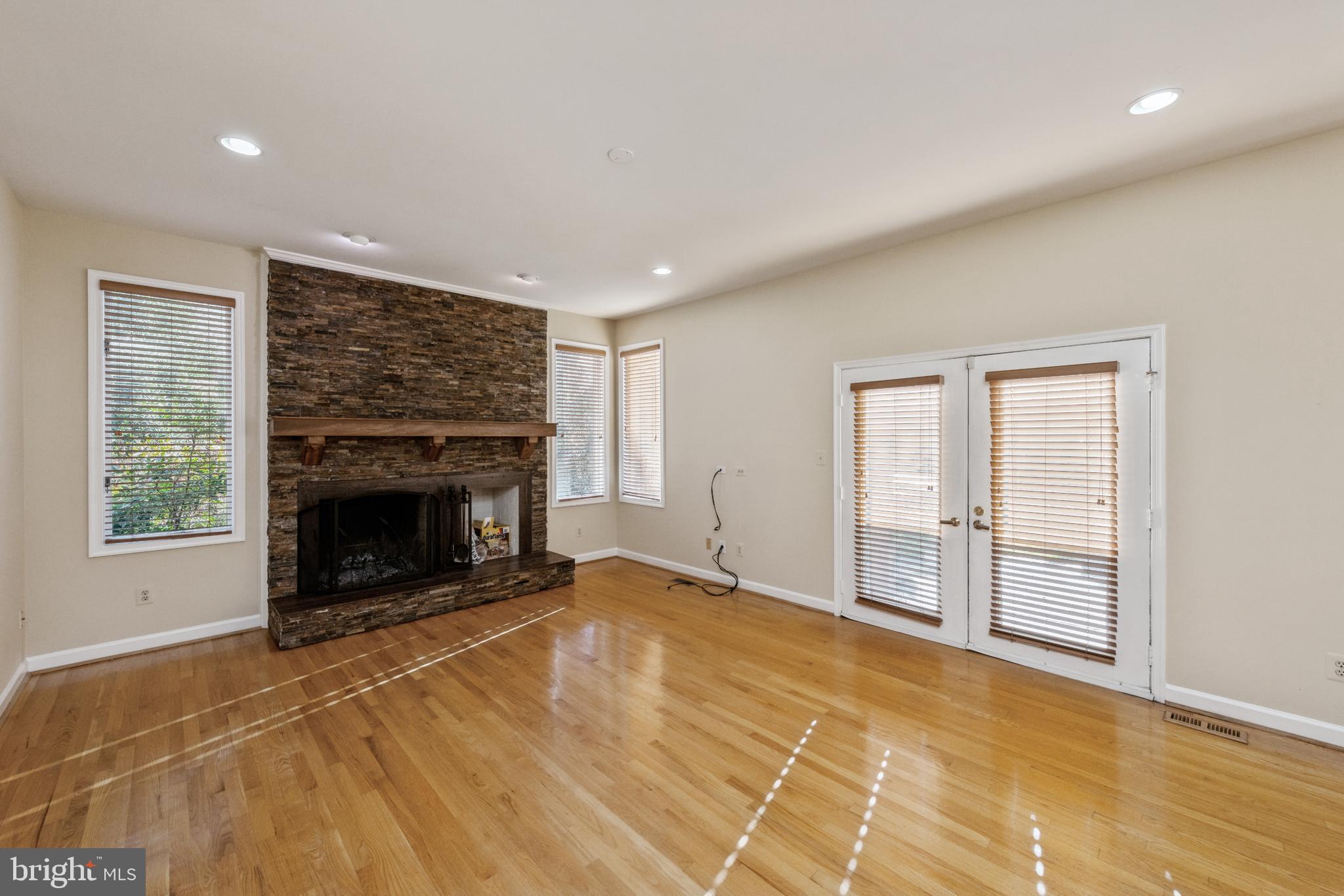 SYCAMORE RIDGE - Residential