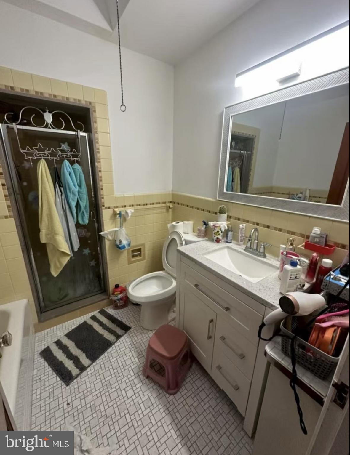 PHILADELPHIA (NORTHEAST) - Residential