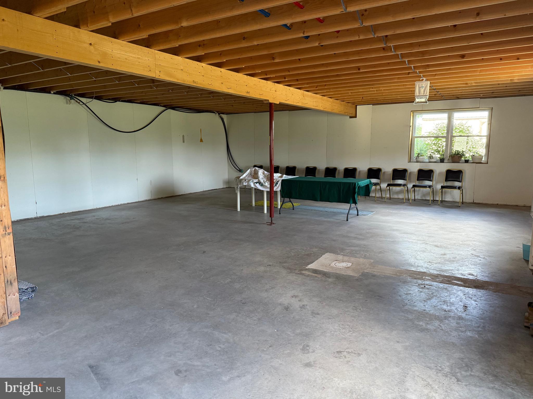 THE POINTS - Residential