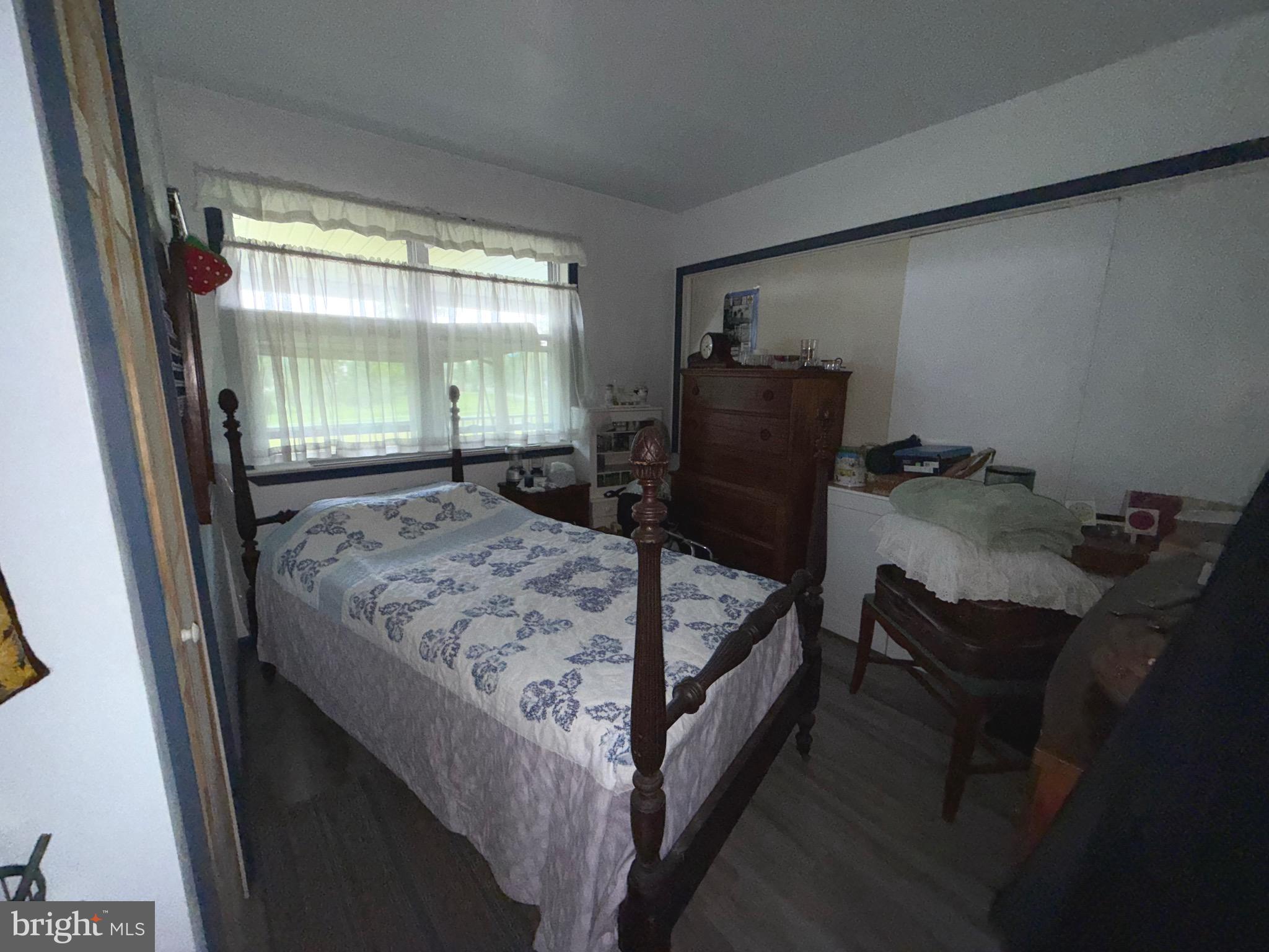 THE POINTS - Residential