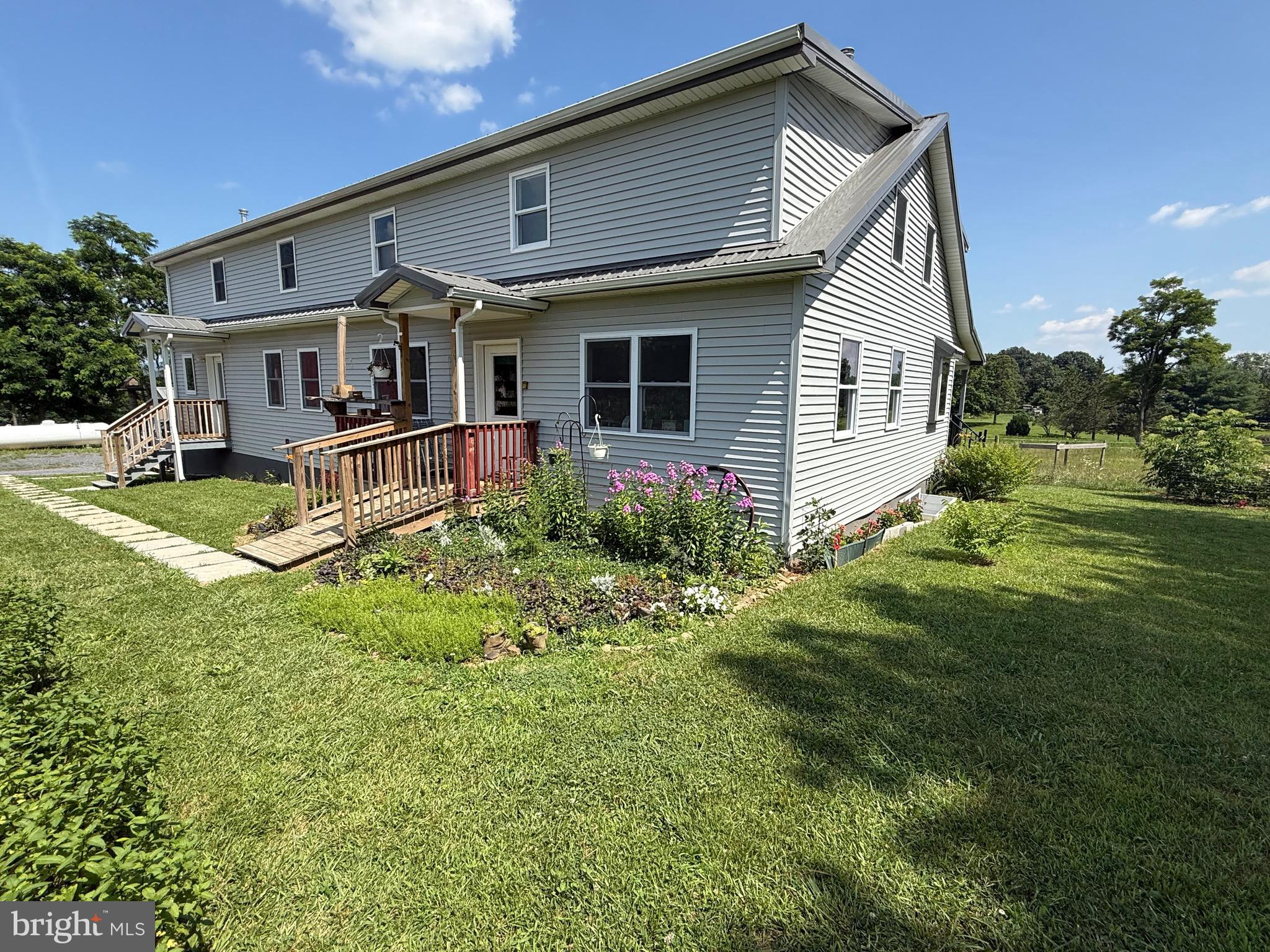 THE POINTS - Residential