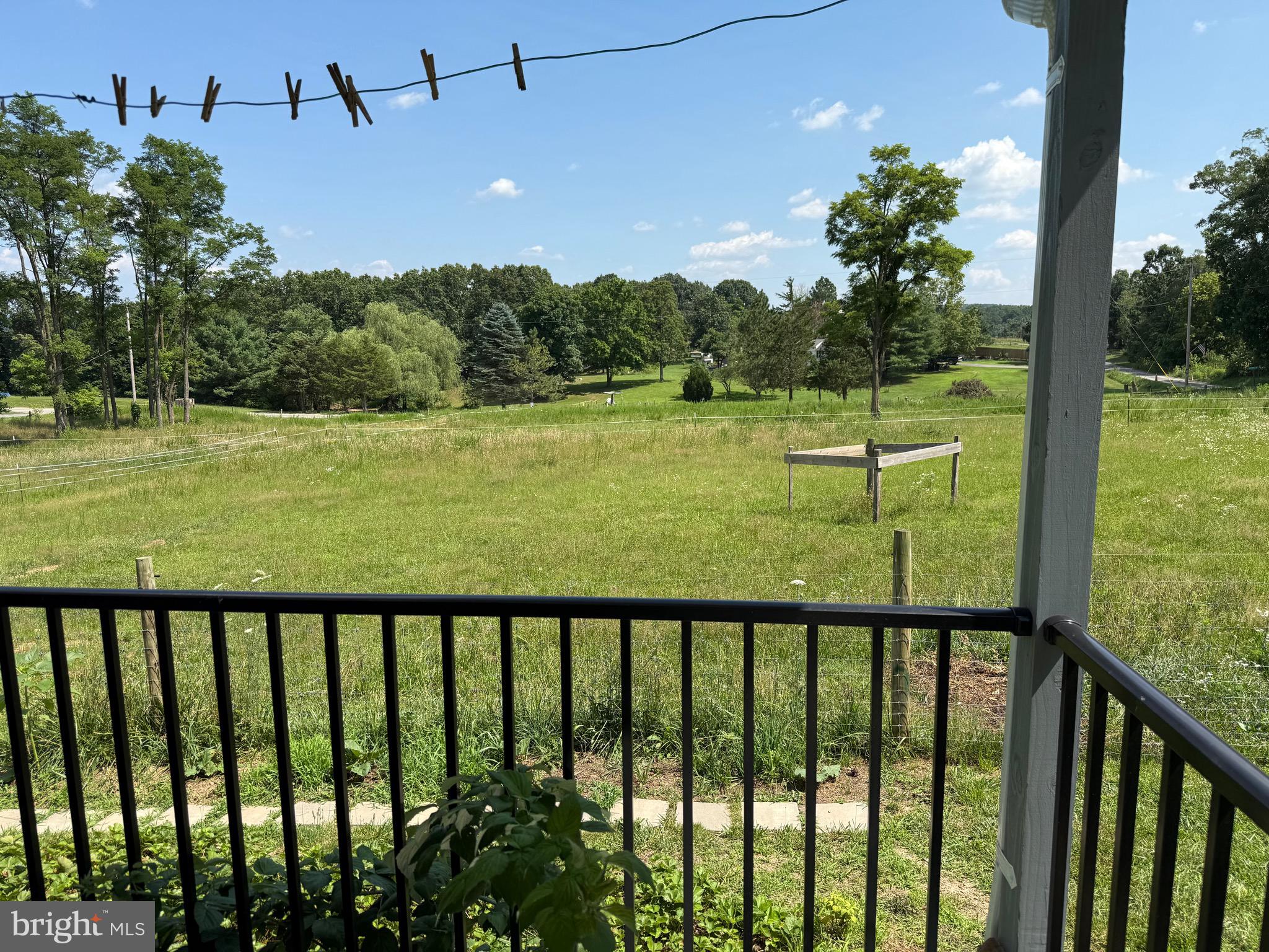 THE POINTS - Residential