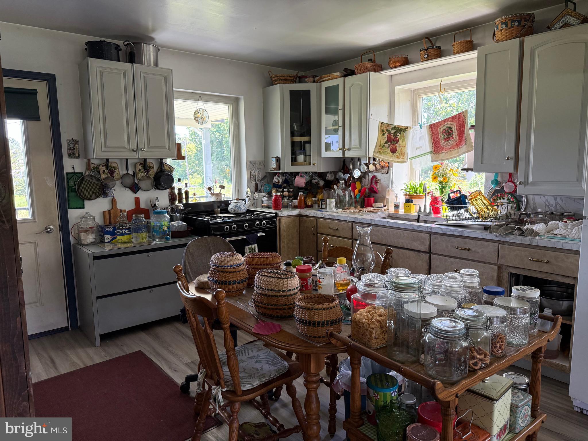 THE POINTS - Residential