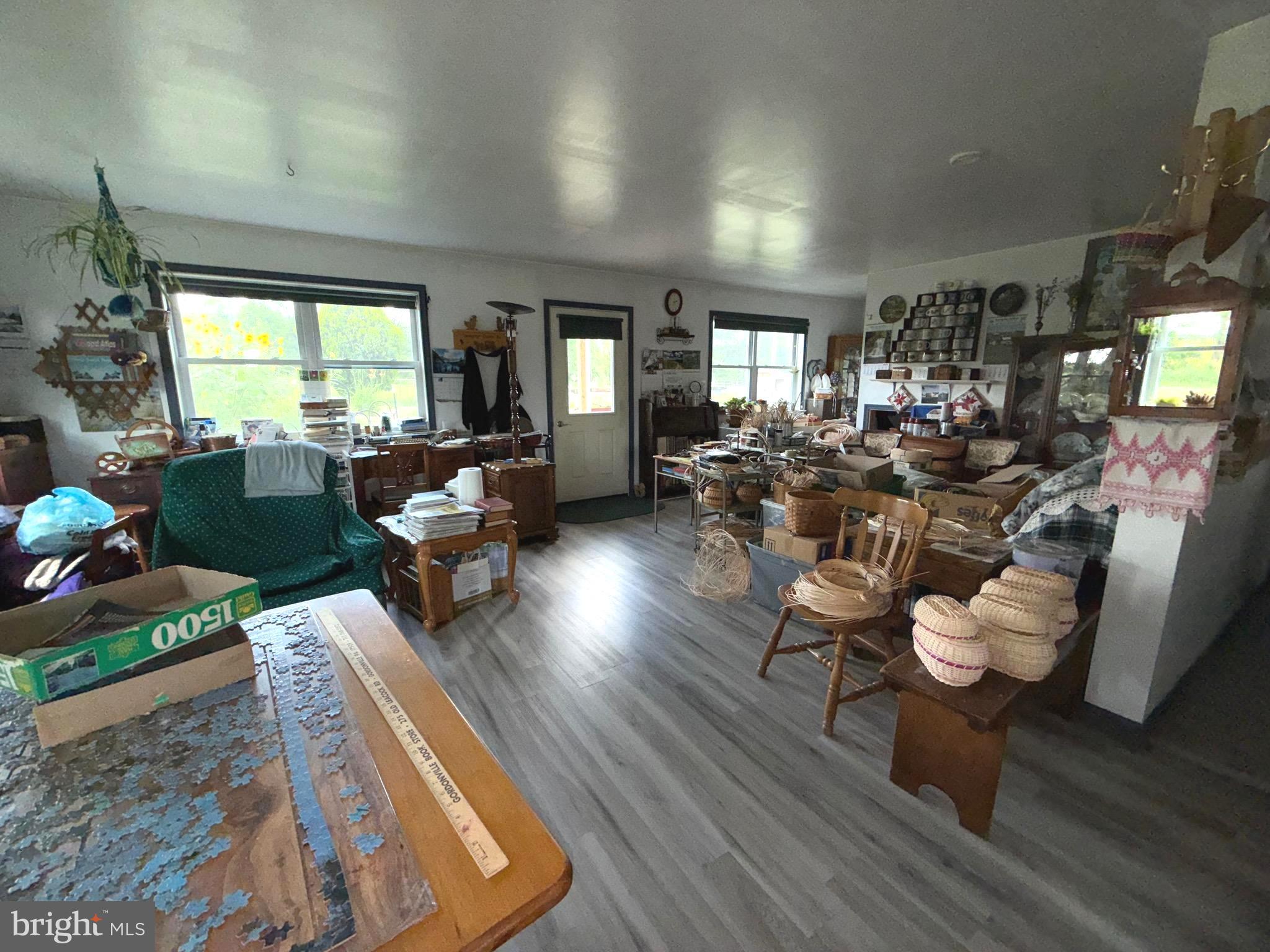 THE POINTS - Residential