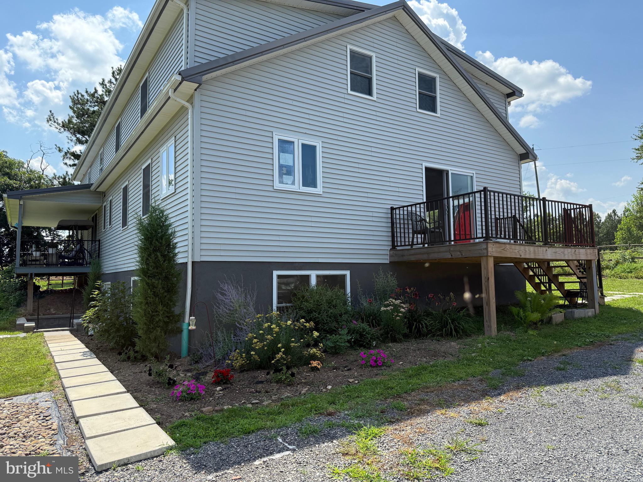 THE POINTS - Residential