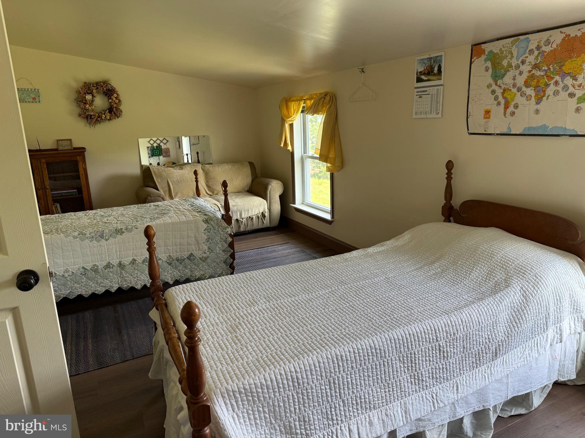 THE POINTS - Residential