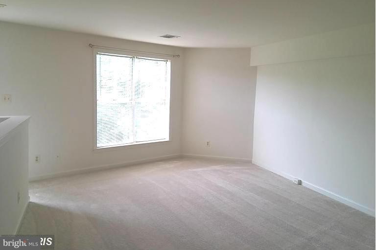 KINGSTOWNE - Residential Lease