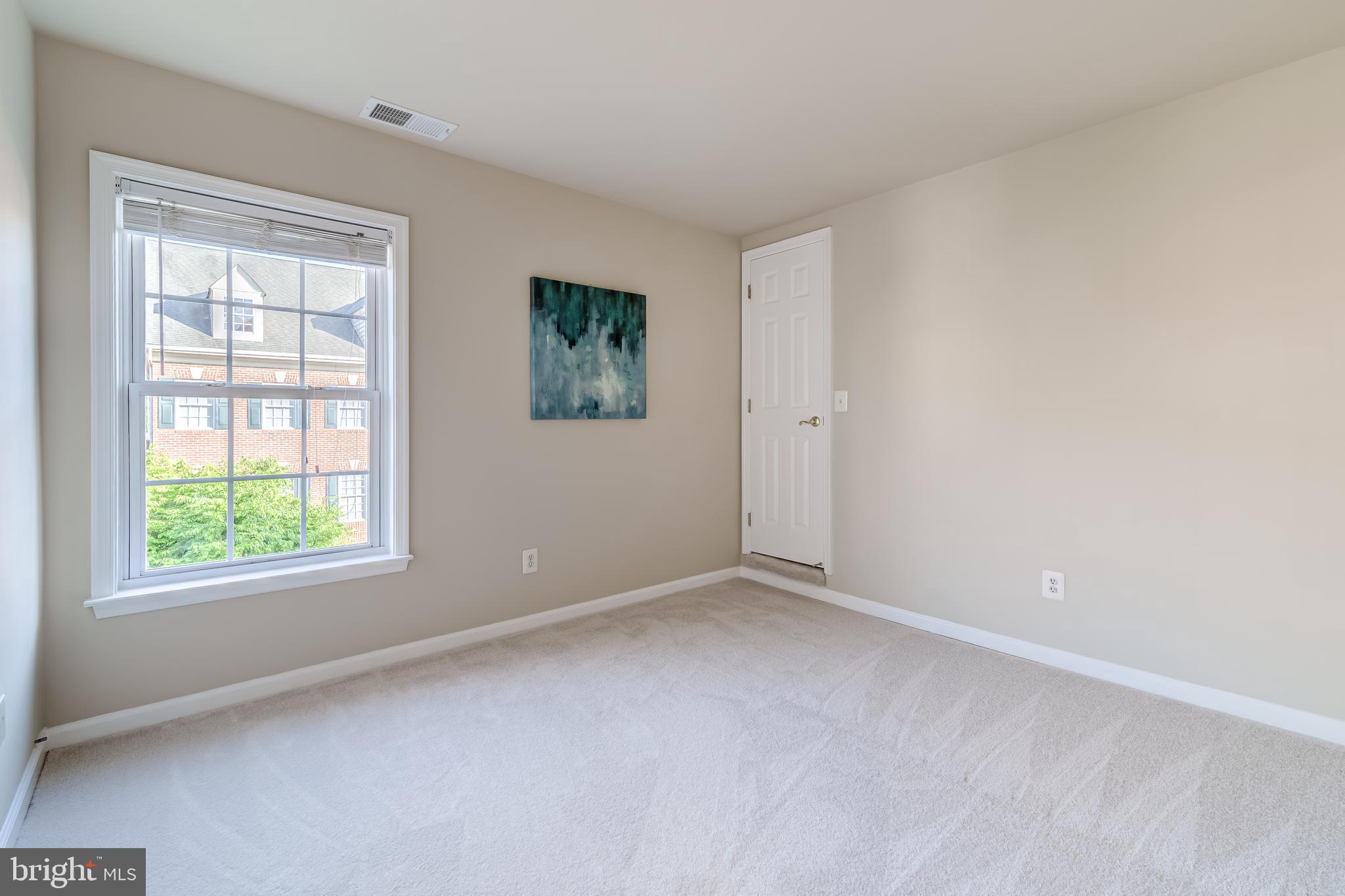 WILLOW OAKS AT FAIR LAKES - Residential