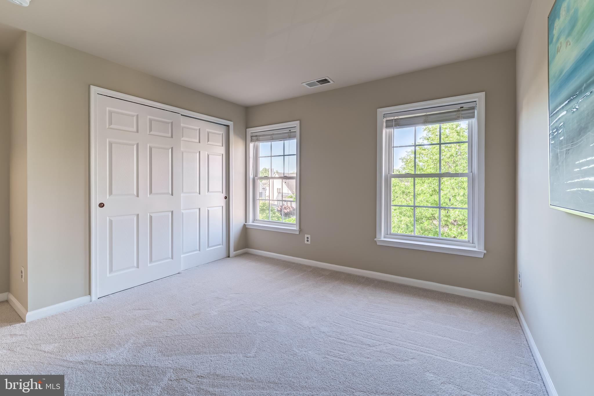 WILLOW OAKS AT FAIR LAKES - Residential