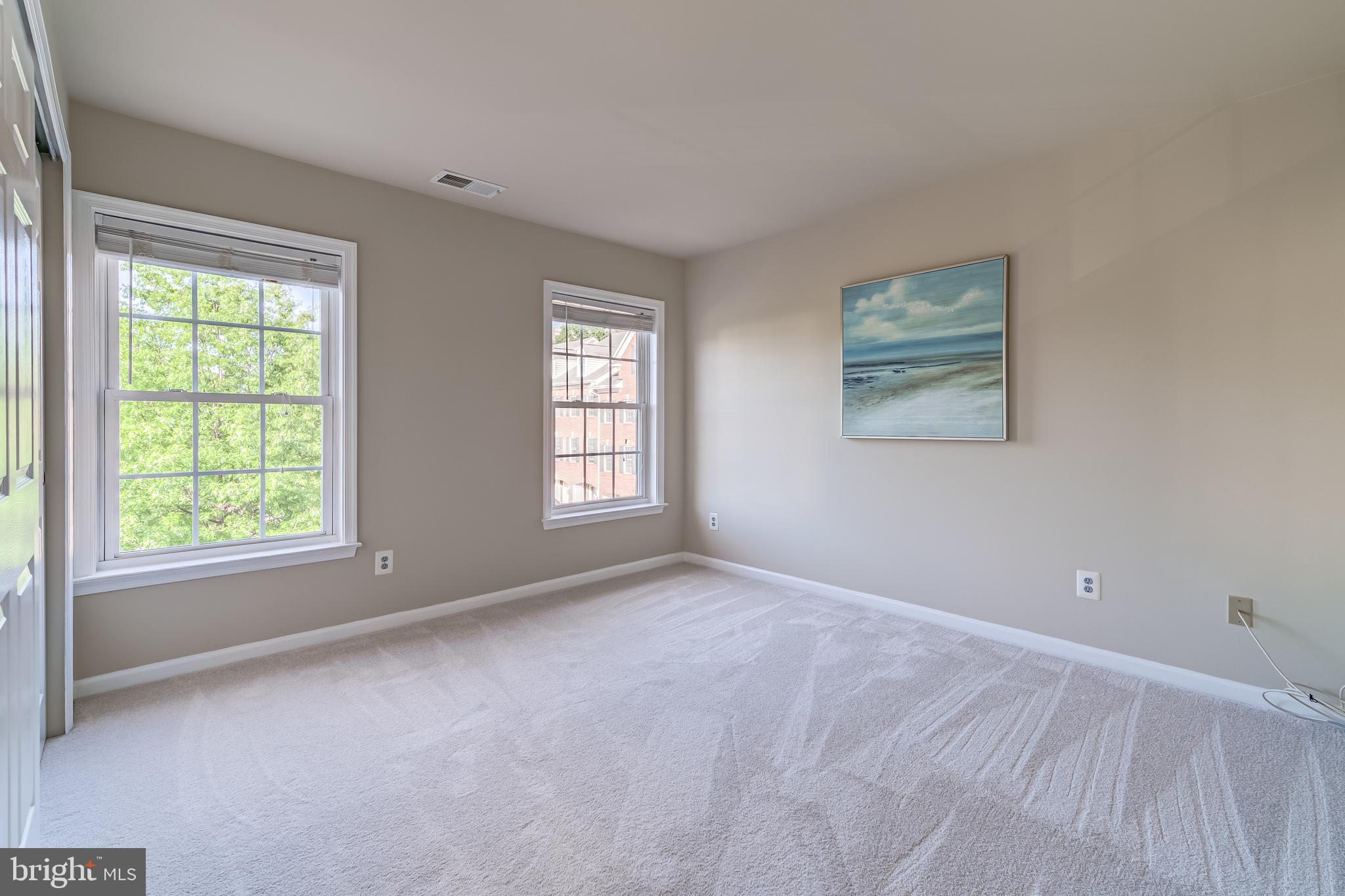 WILLOW OAKS AT FAIR LAKES - Residential