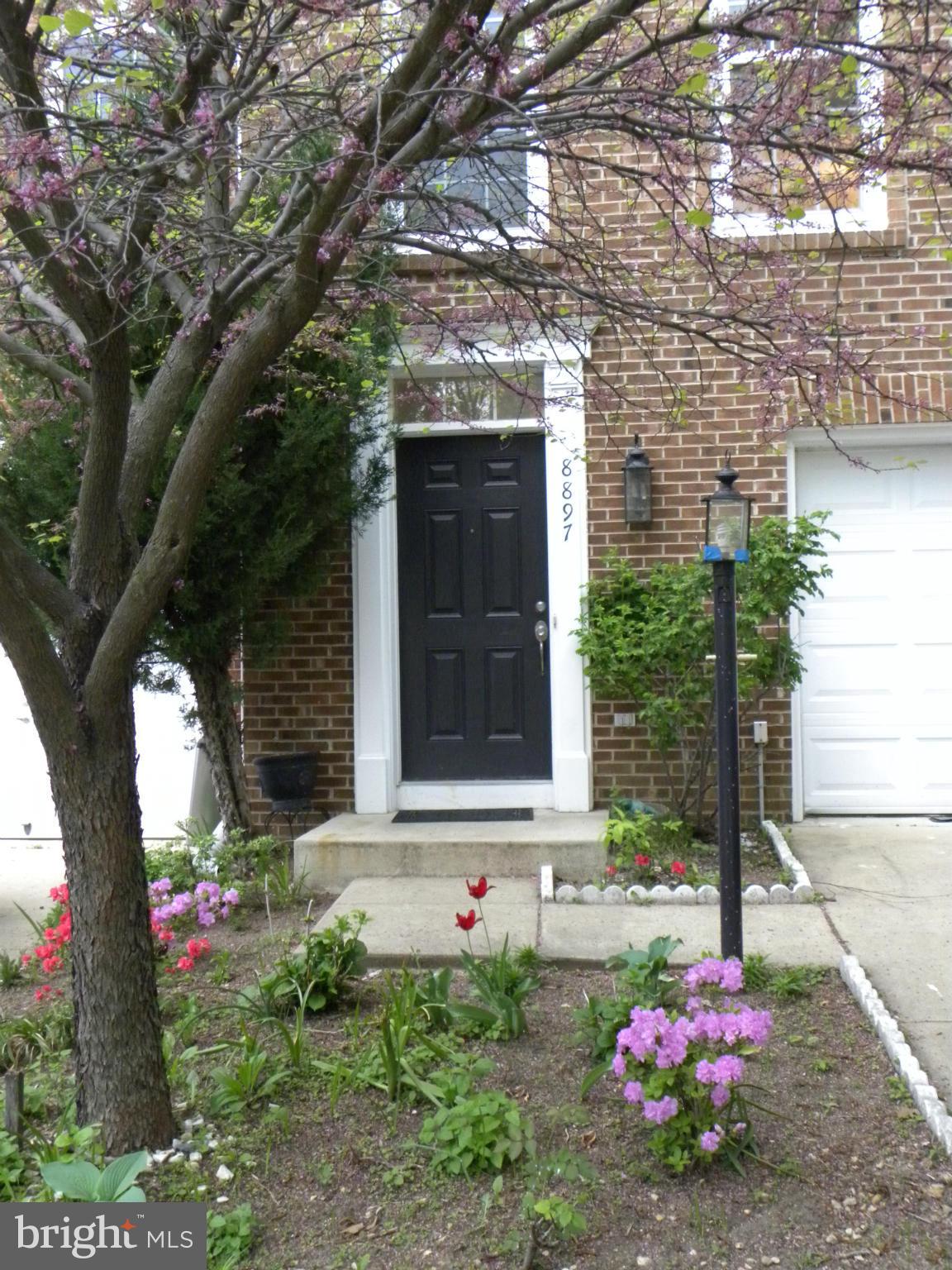 LAUREL HILL LANDBAY - Residential Lease