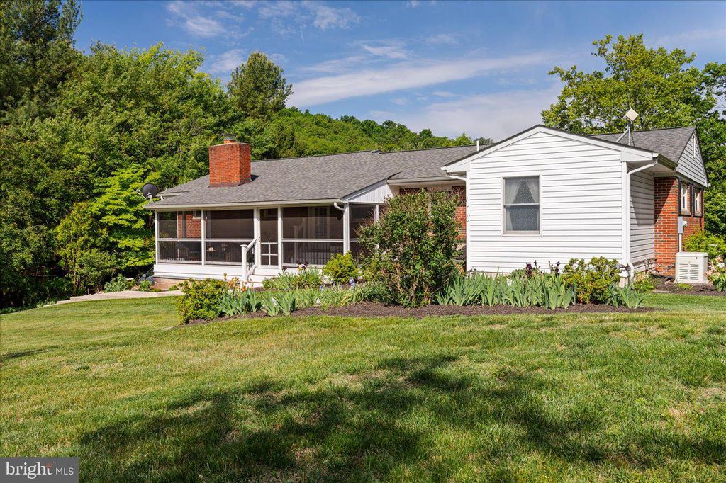Photo of 3545 Cobbler Mountain Road, DELAPLANE, VA 20144 (MLS # VAFQ2021960)