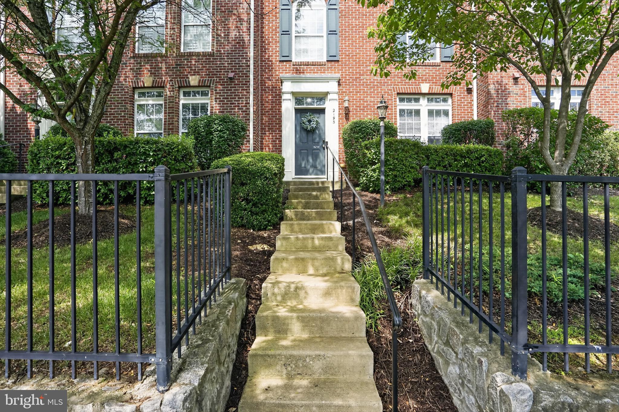 2195 POTOMAC CLUB PARKWAY