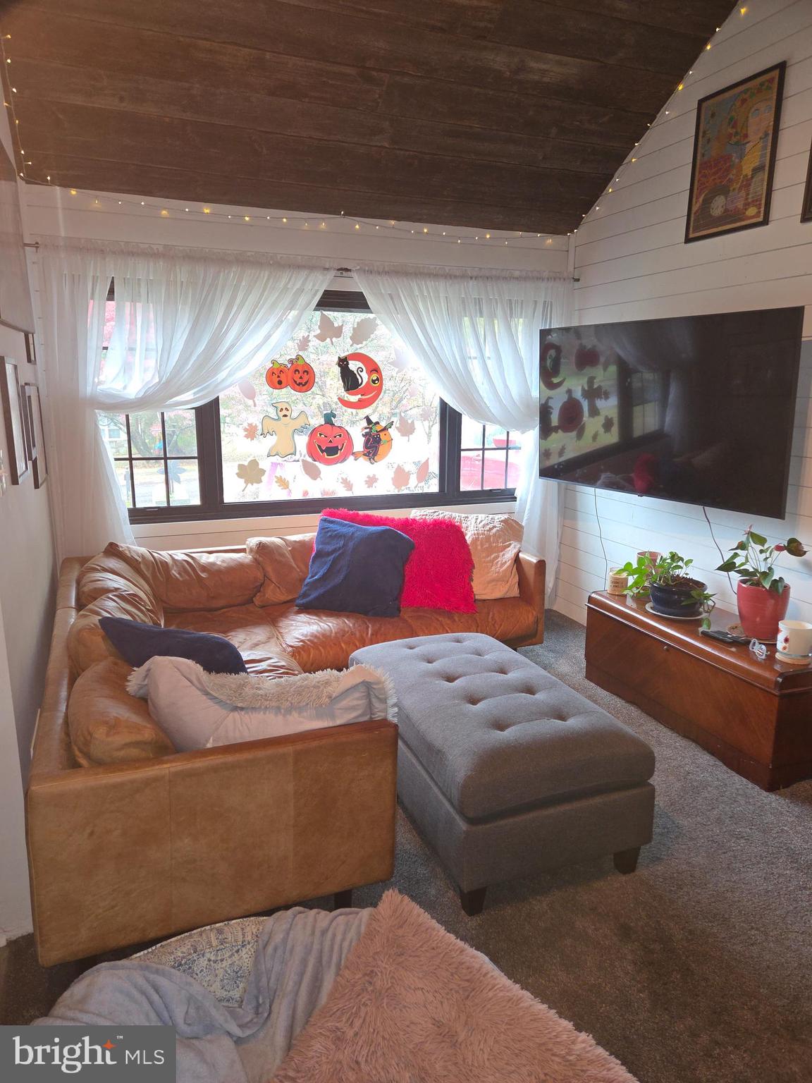 CROSSWICKS - Residential