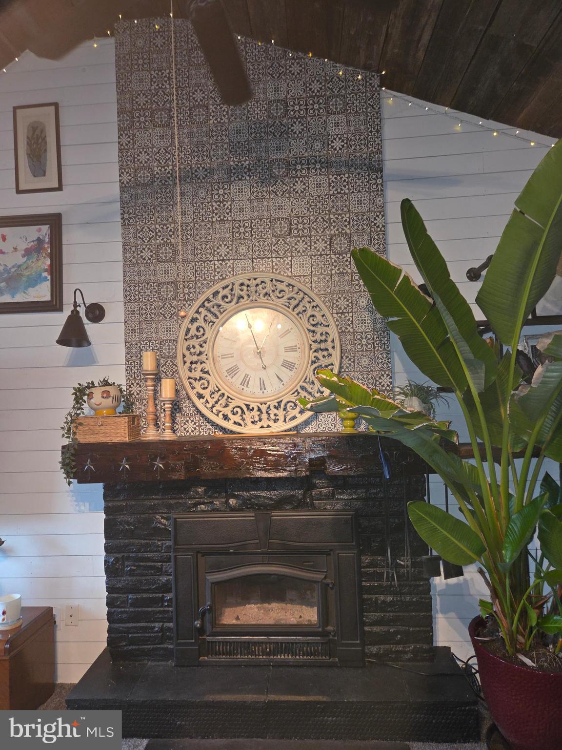 CROSSWICKS - Residential