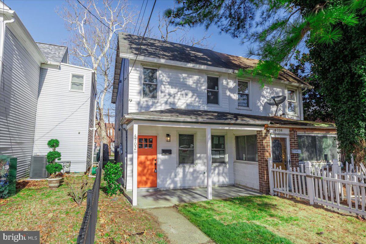 4702 MEADE STREET NE
