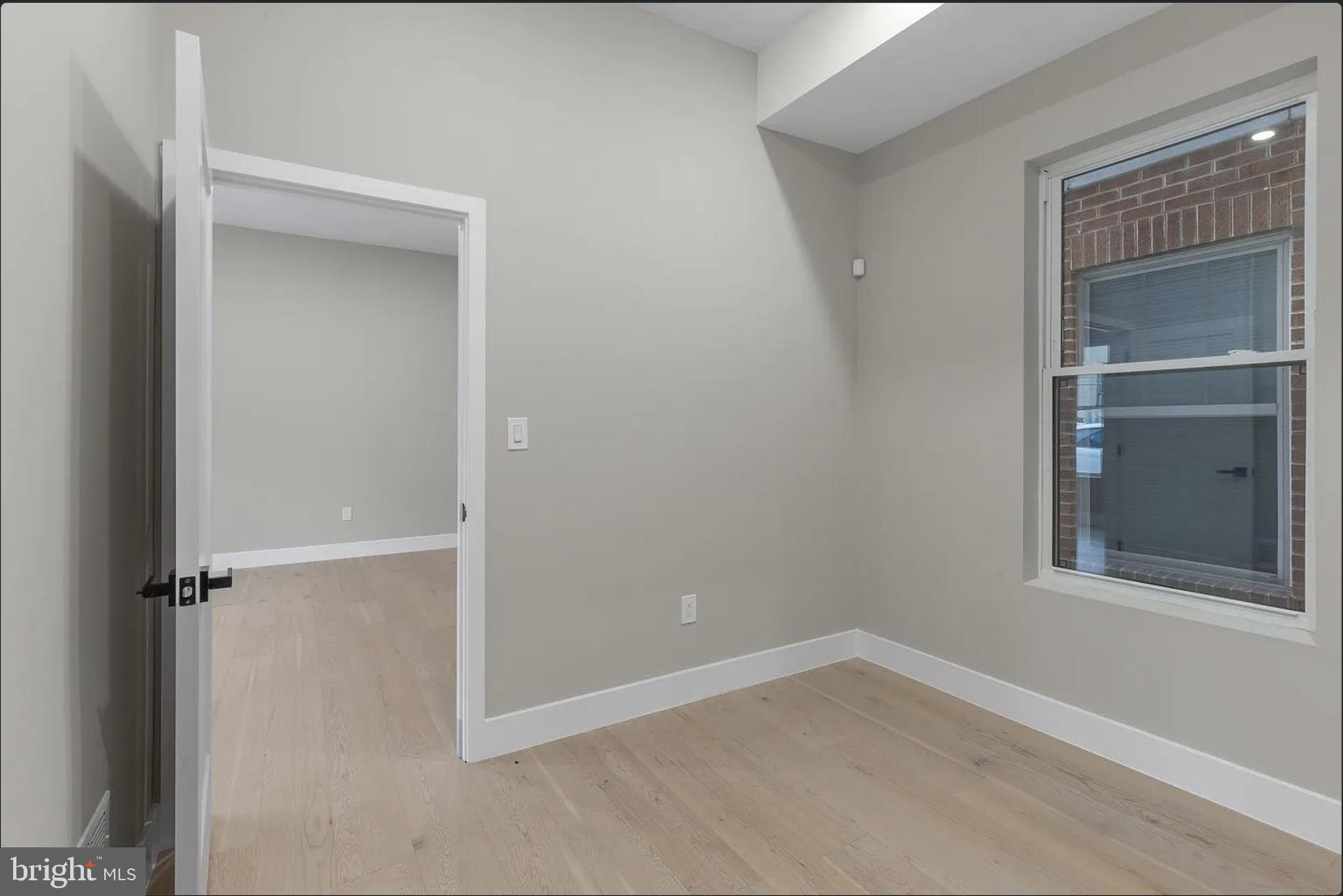 HAWTHORNE - Residential Lease