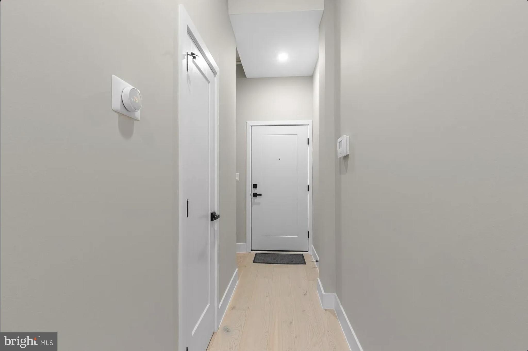 HAWTHORNE - Residential Lease