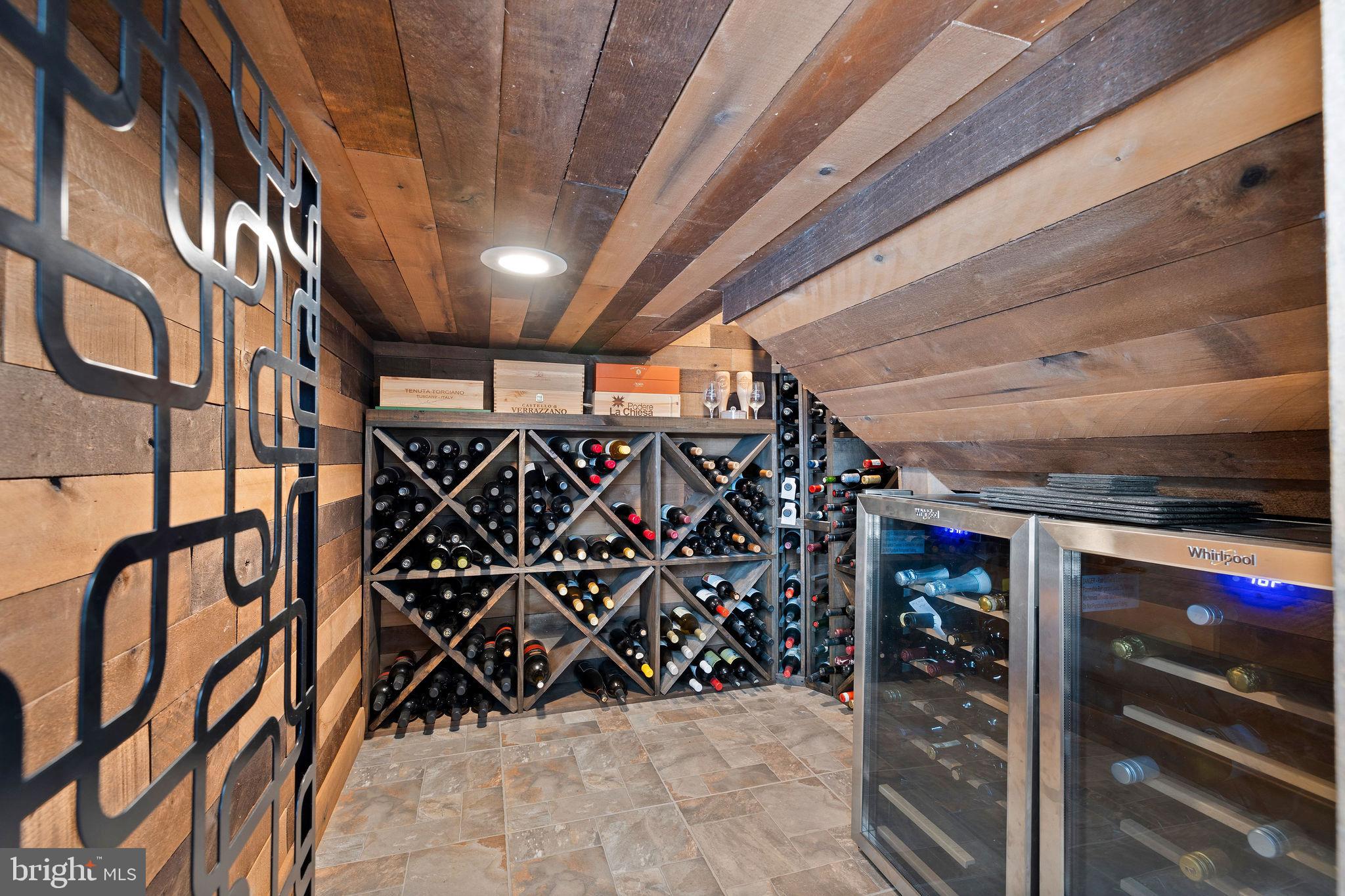 HIGH POINT AT JEFFERSON PARK - Residential