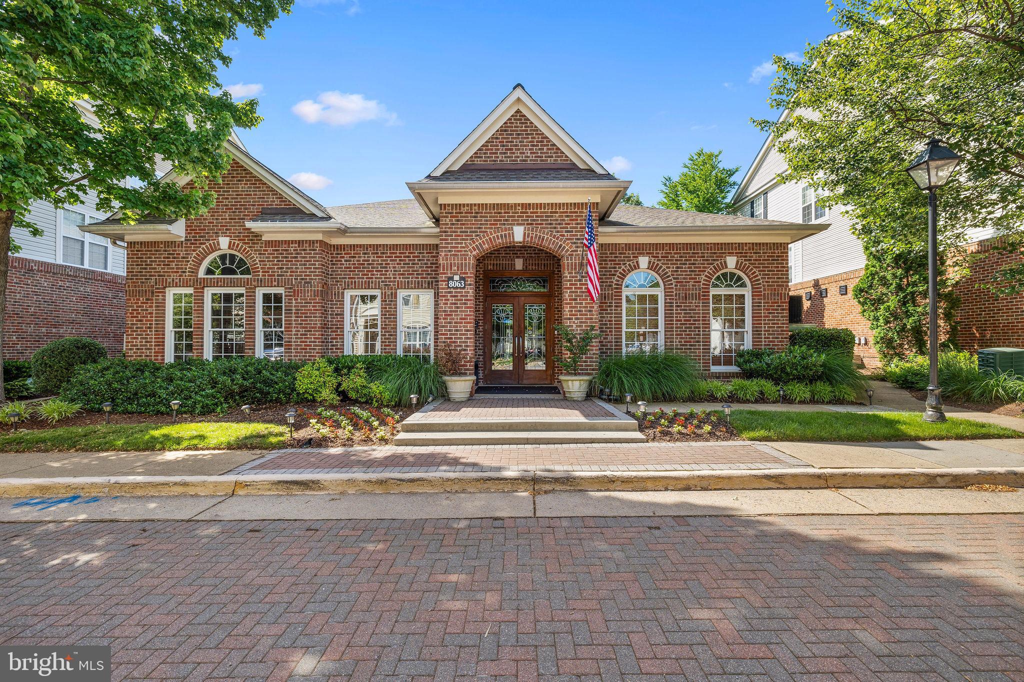 HIGH POINT AT JEFFERSON PARK - Residential