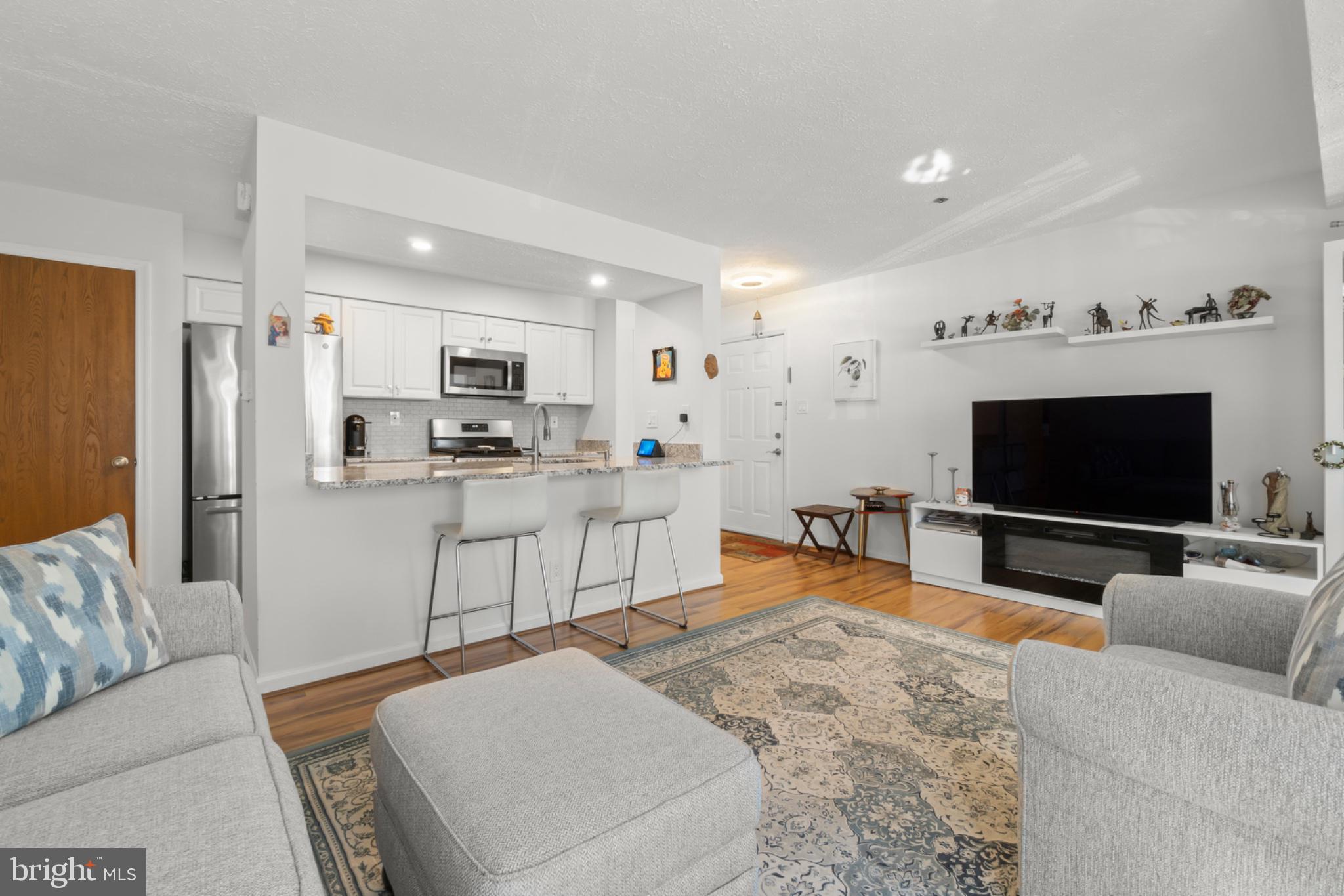 5 INVERNESS CIRCLE