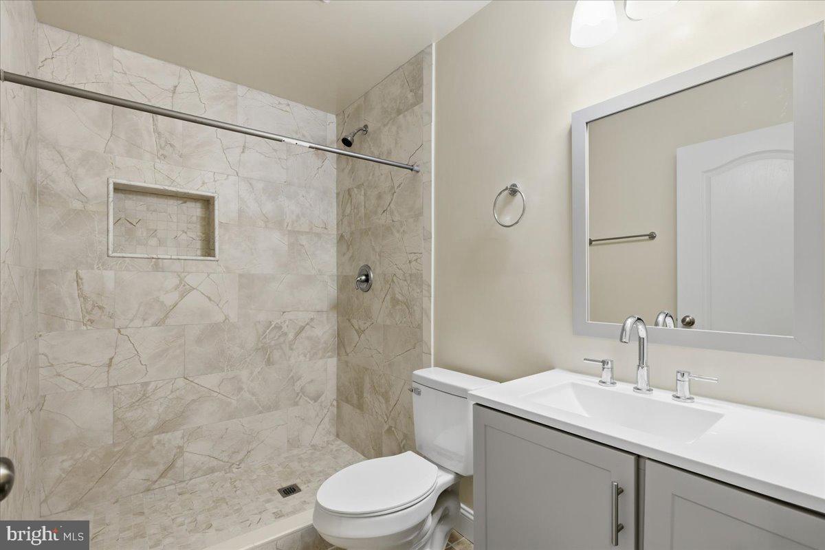 CLARKS CROSSING - Residential