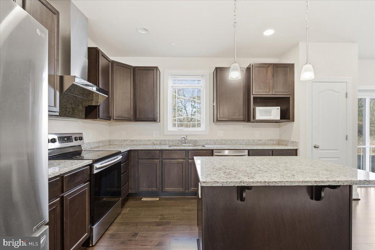 CLARKS CROSSING - Residential