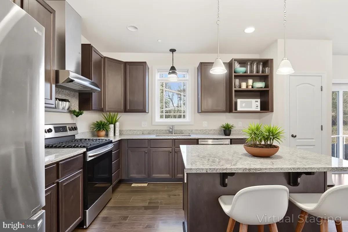 CLARKS CROSSING - Residential