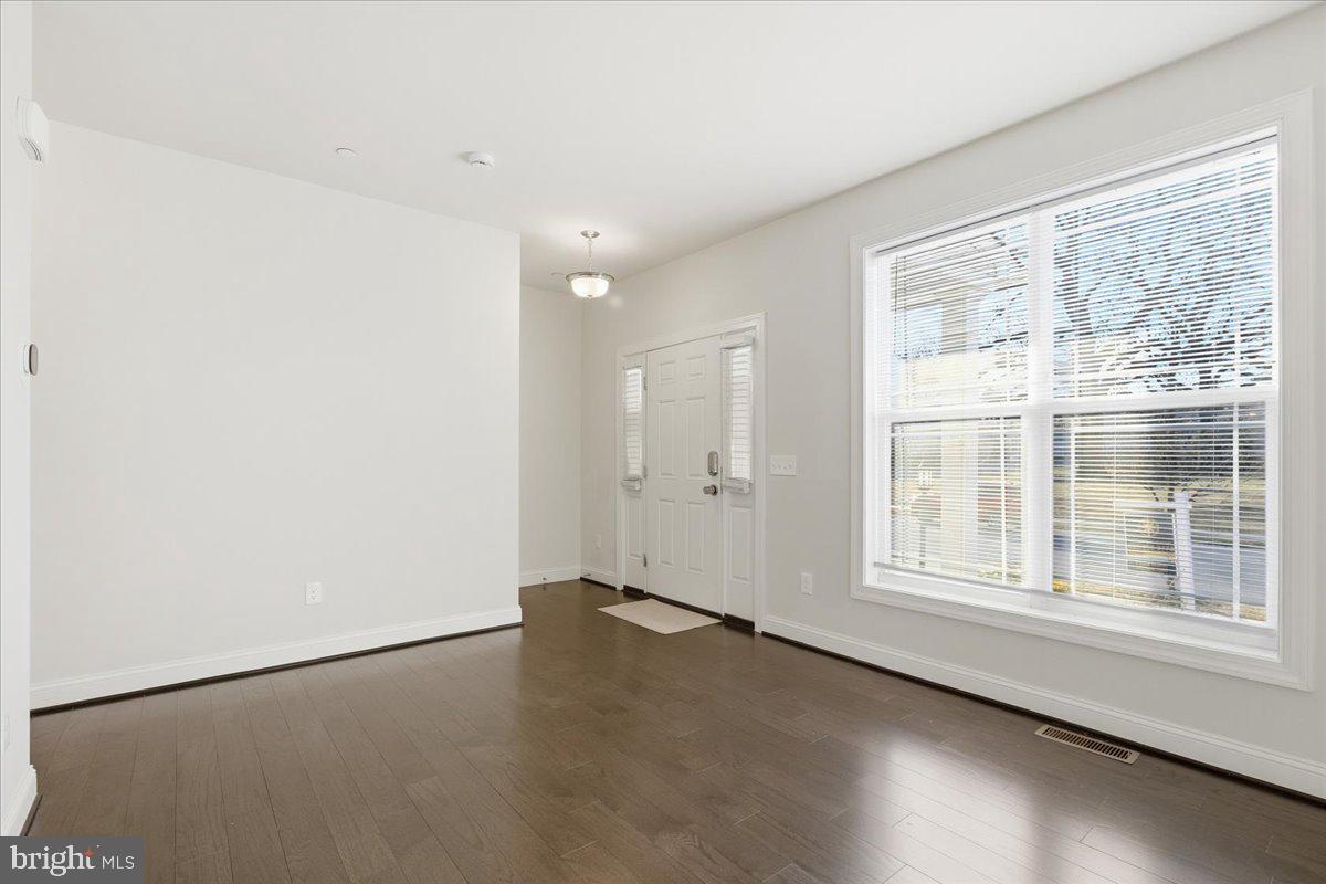 CLARKS CROSSING - Residential