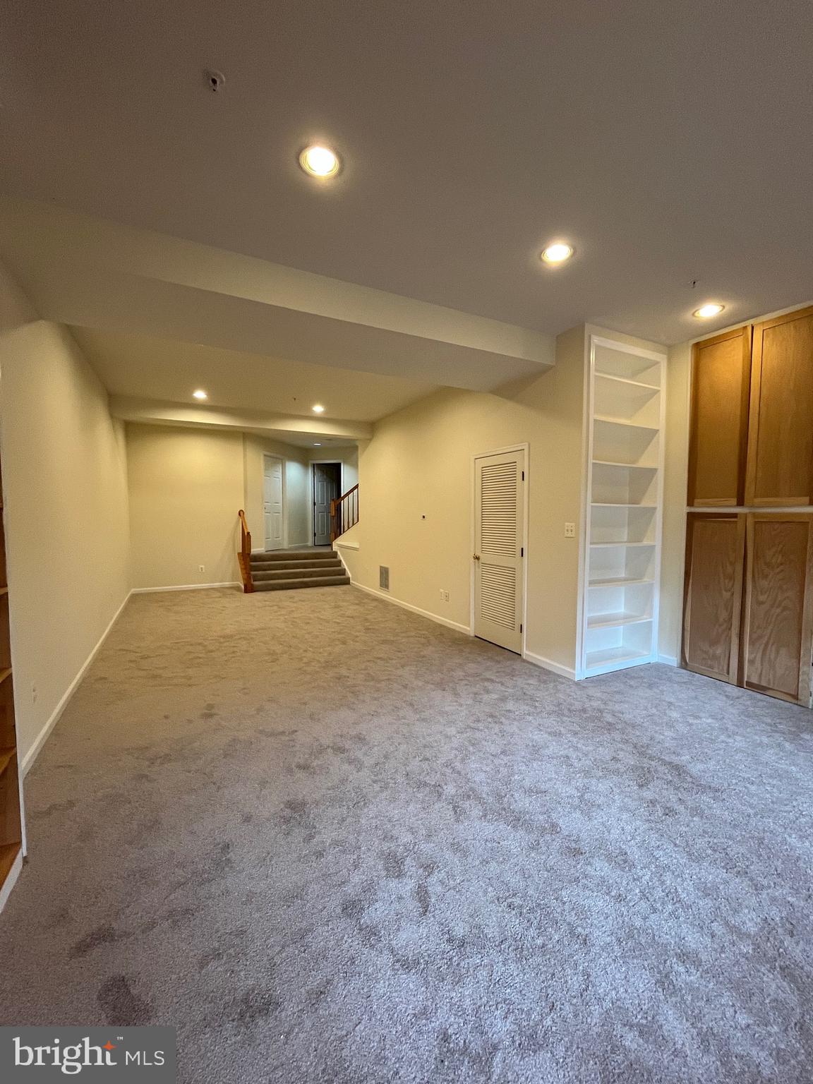 MAGRUDERS OVERLOOK - Residential