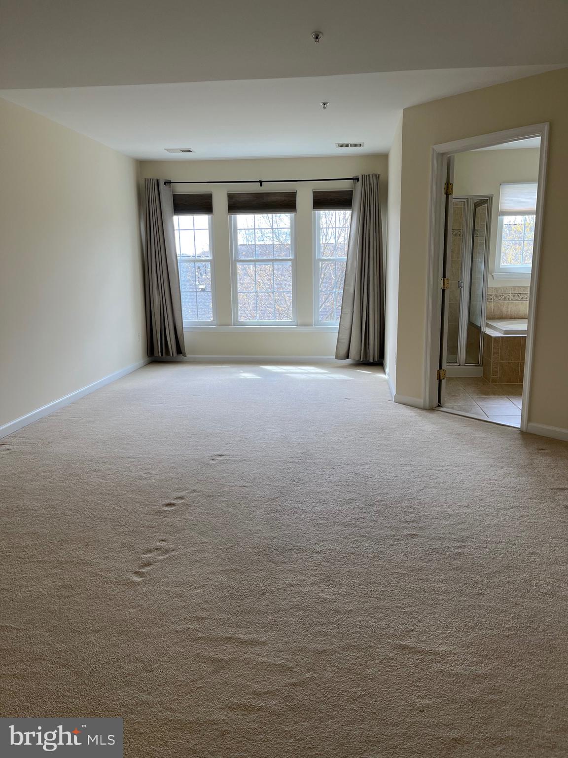 MAGRUDERS OVERLOOK - Residential