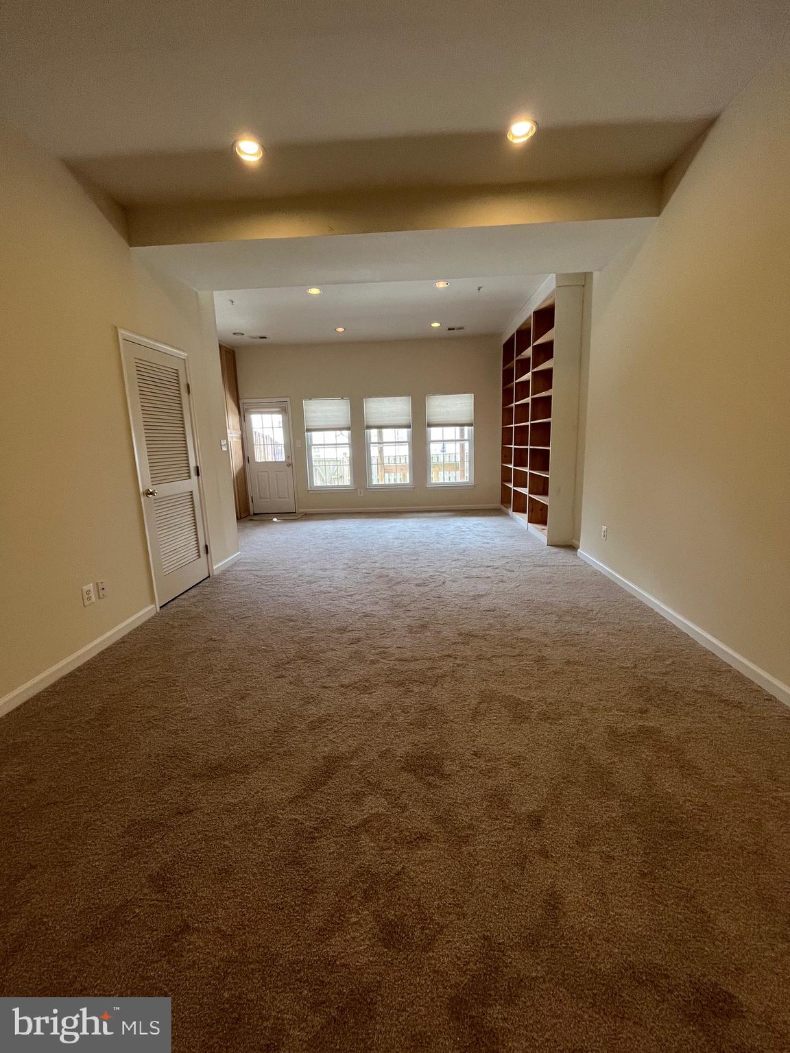 MAGRUDERS OVERLOOK - Residential