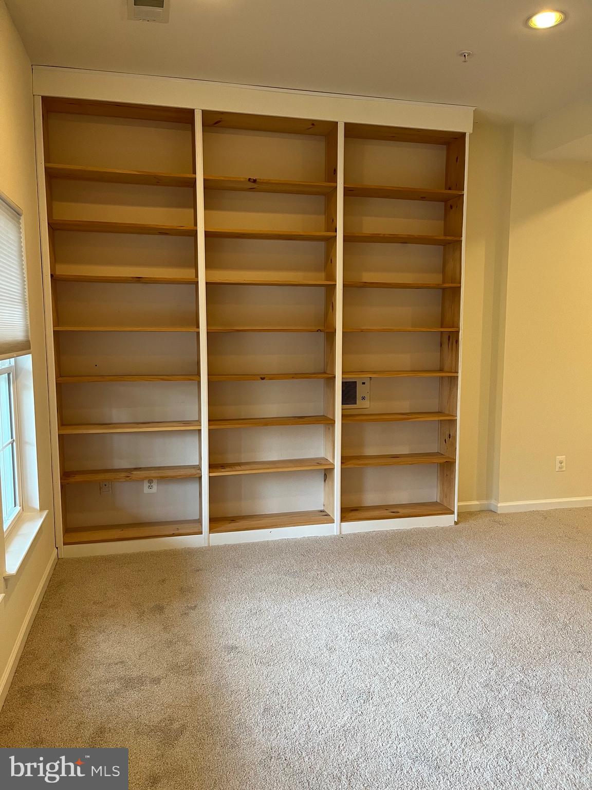 MAGRUDERS OVERLOOK - Residential