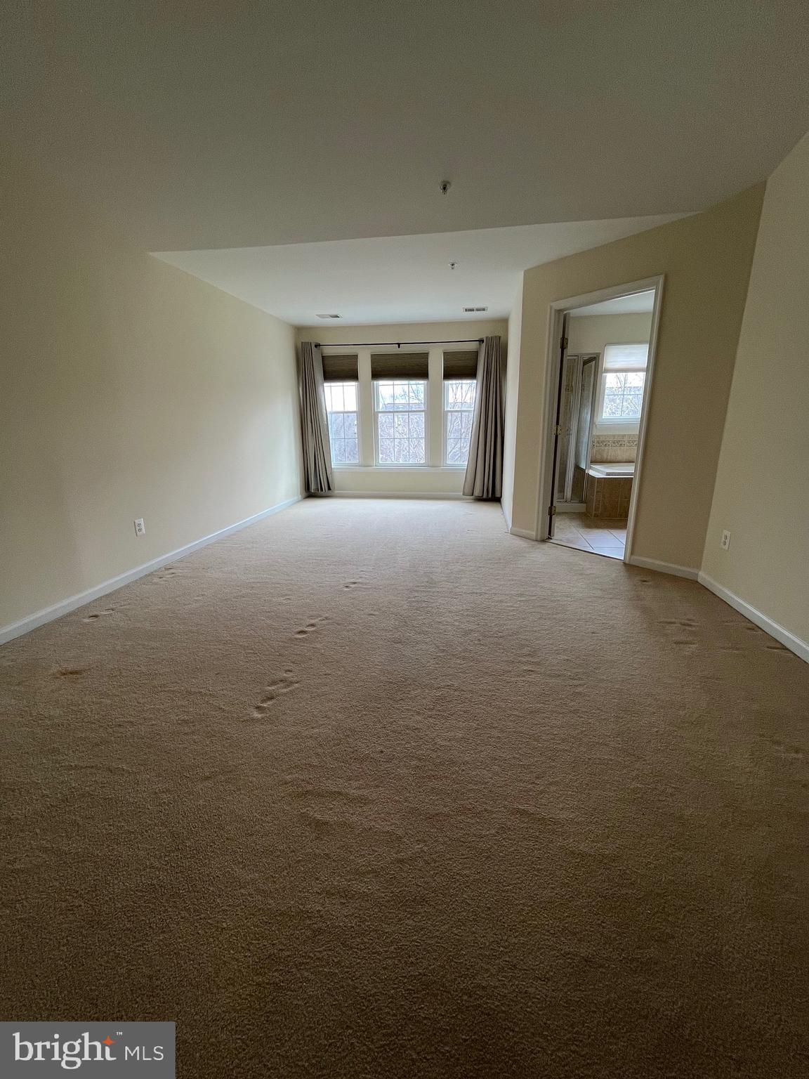 MAGRUDERS OVERLOOK - Residential