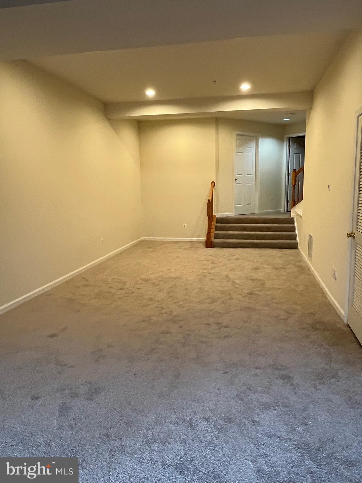 MAGRUDERS OVERLOOK - Residential