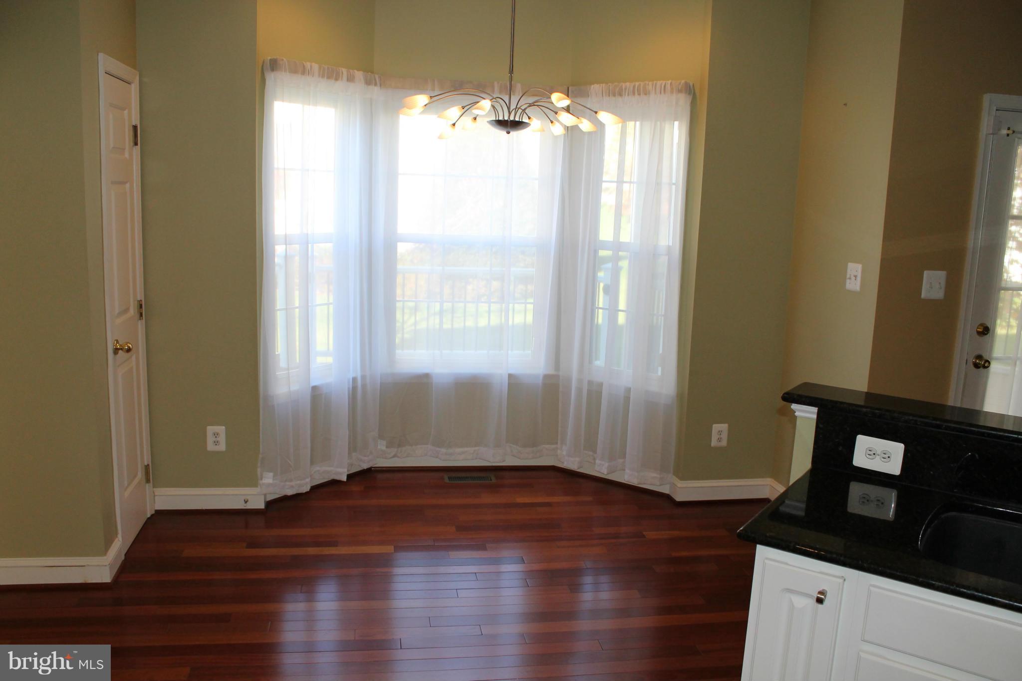 CASCADES - Residential Lease