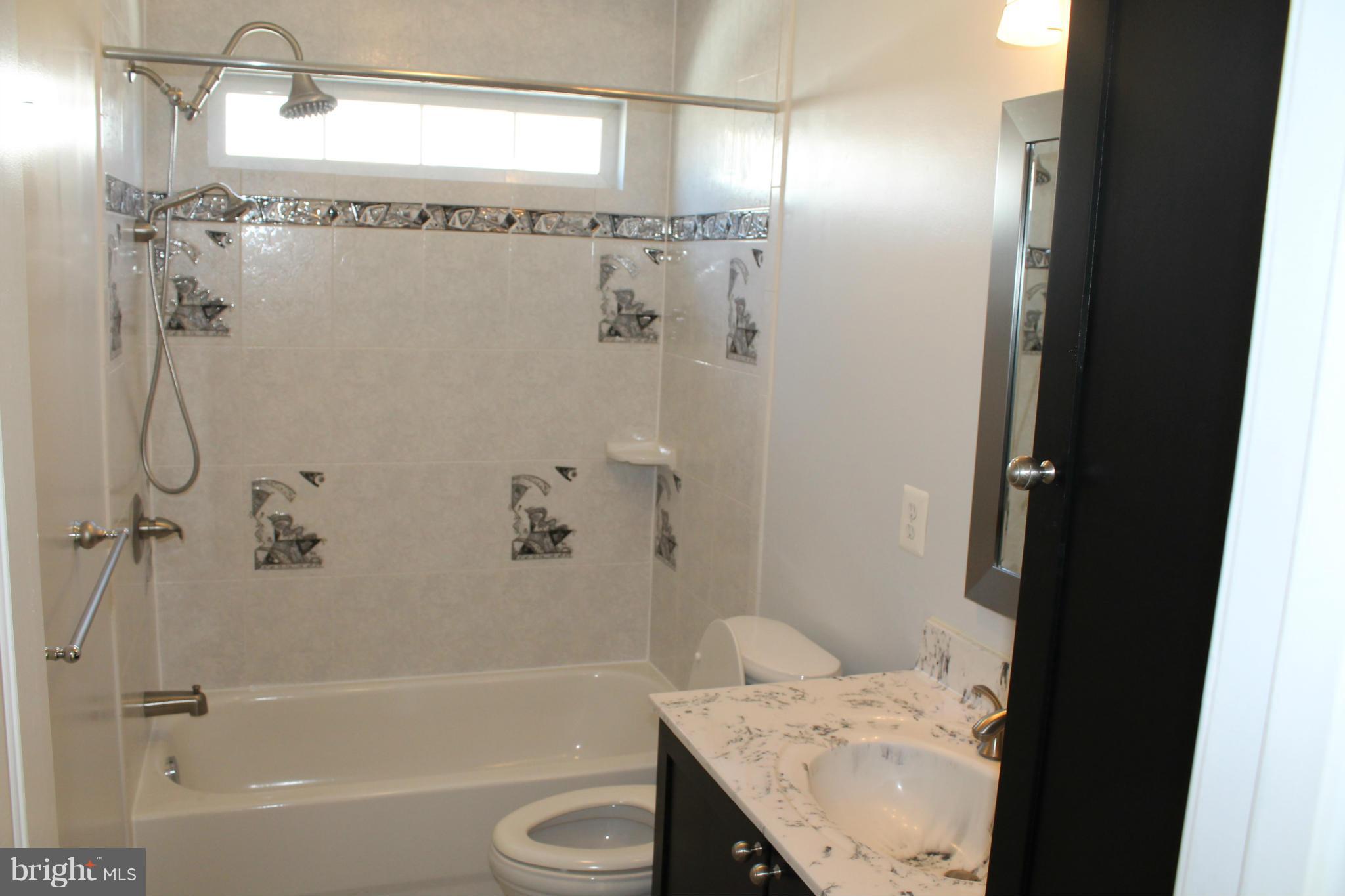 CASCADES - Residential Lease