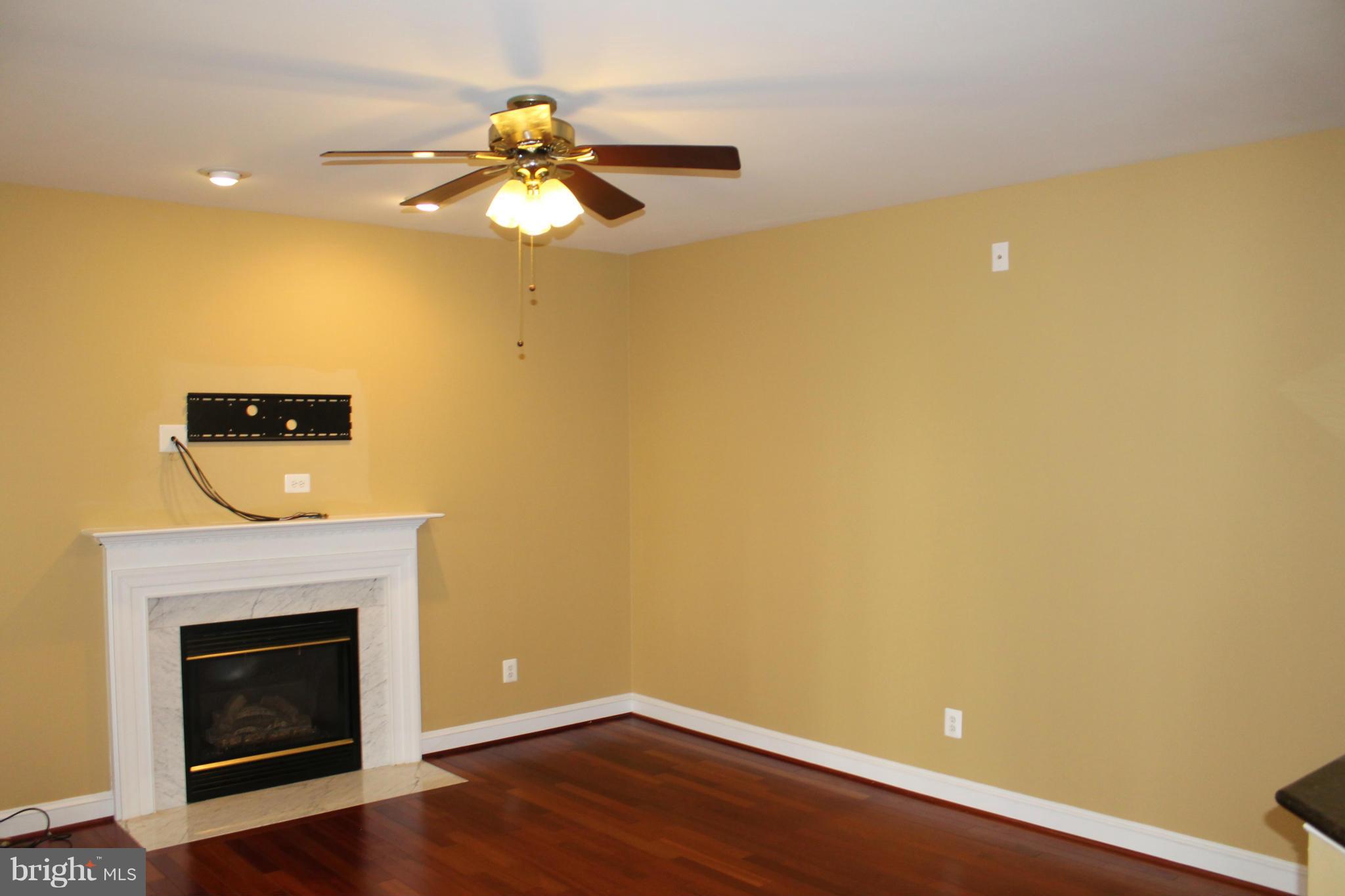 CASCADES - Residential Lease