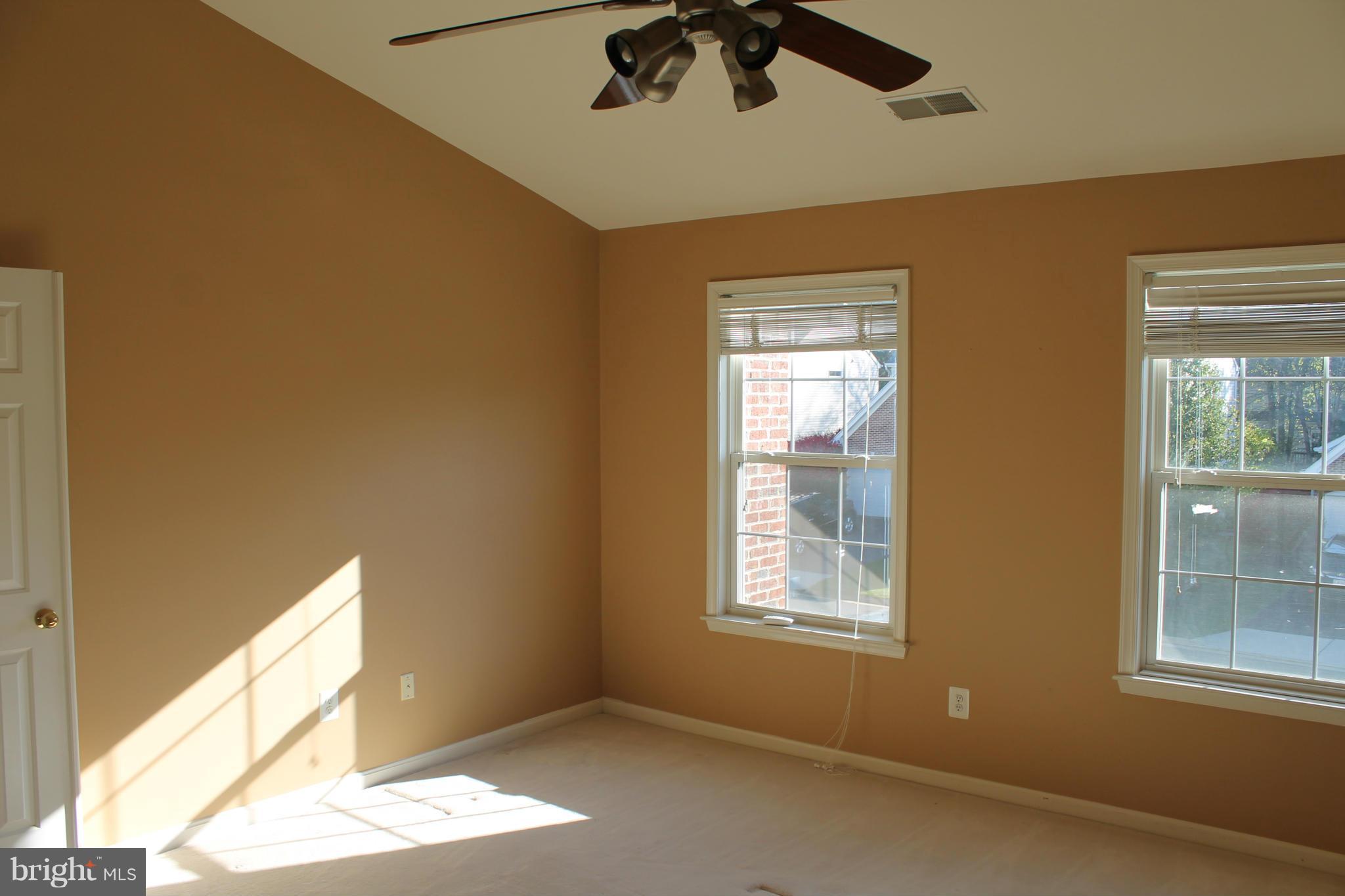 CASCADES - Residential Lease