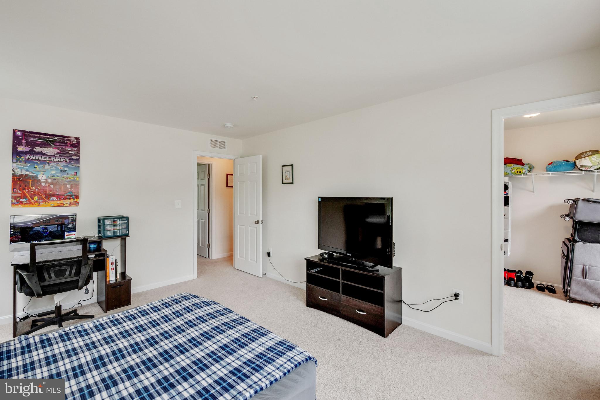 KINGSVIEW - Residential