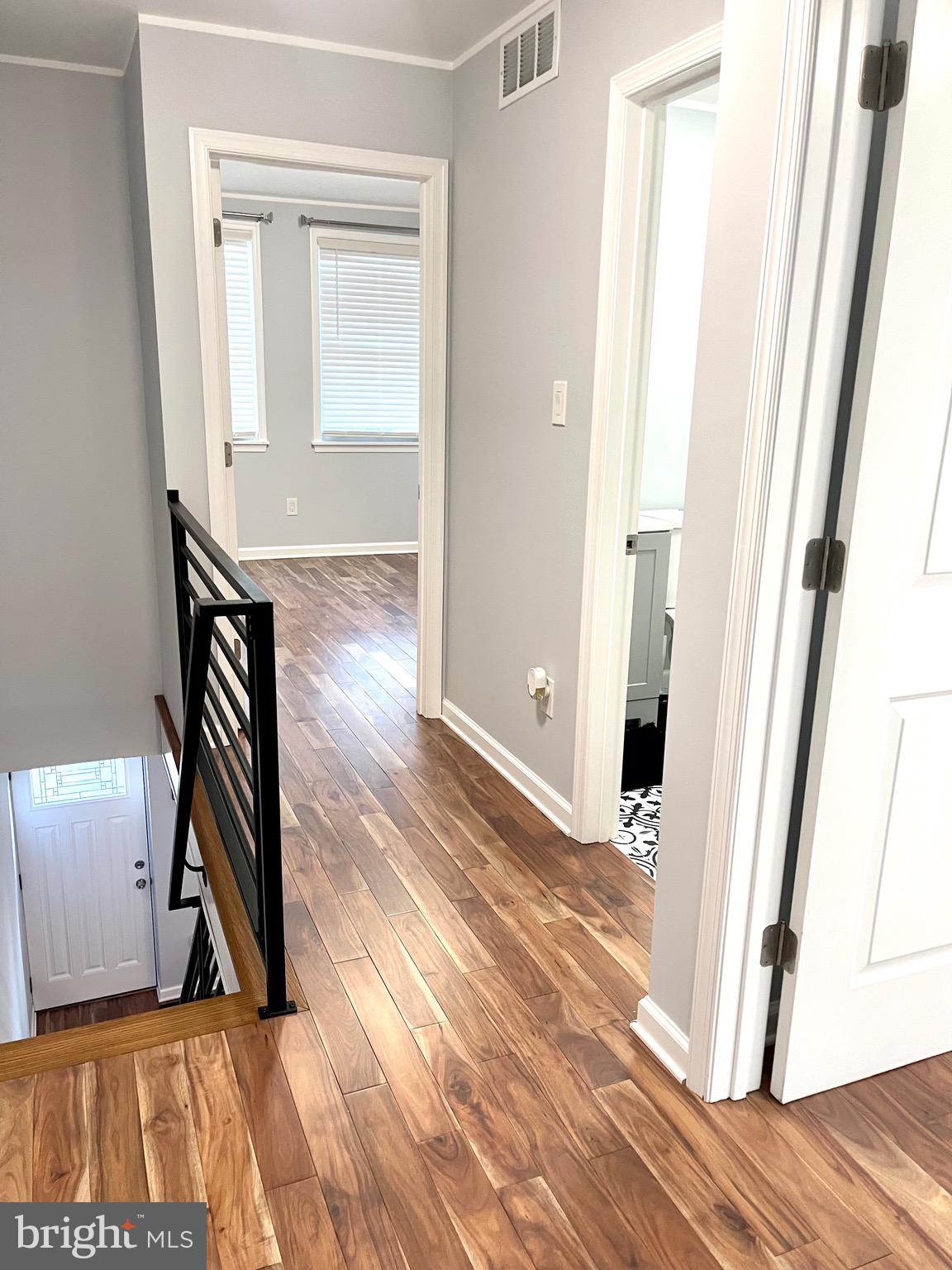 PORT RICHMOND - Residential Lease