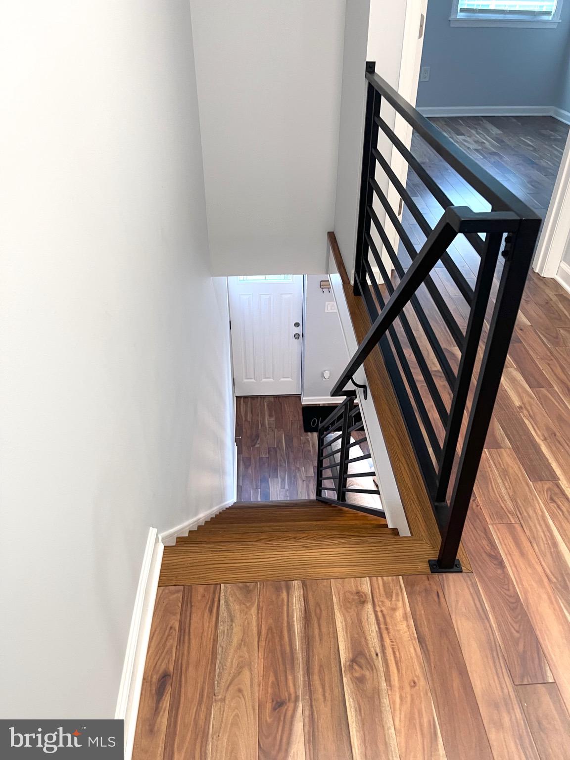 PORT RICHMOND - Residential Lease