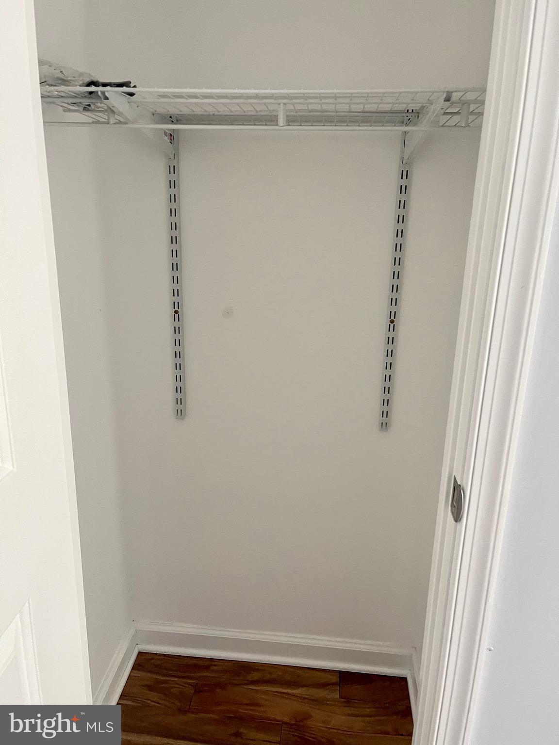 PORT RICHMOND - Residential Lease